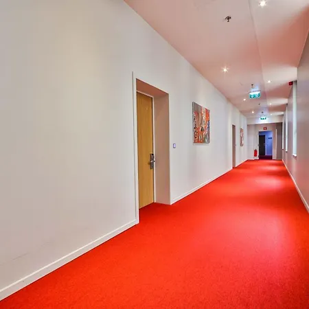 Hotell De La Couronne 3*