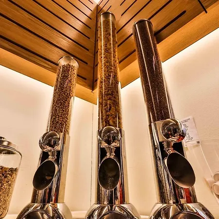 De La Couronne Hotell 3*