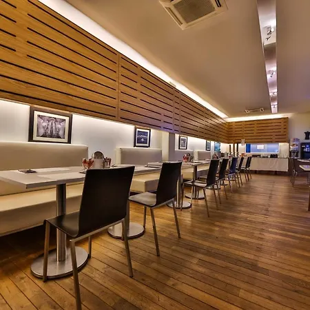 De La Couronne Hotell 3*