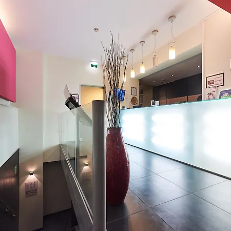 De La Couronne 3* Liège