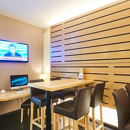 Hotell De La Couronne