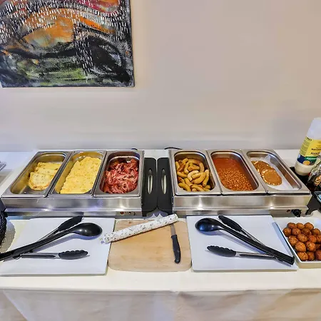 Otel De La Couronne 3*