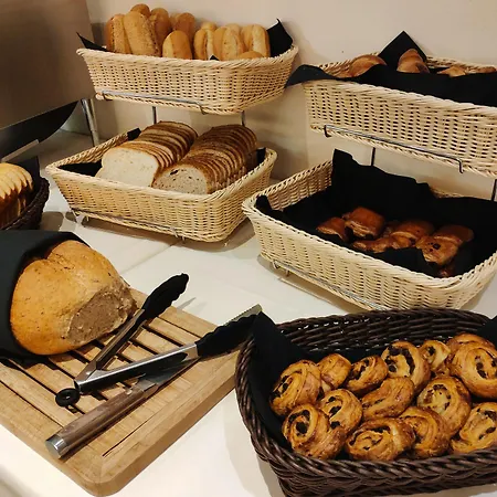 De La Couronne فندق لييج