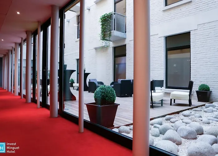 Hotel De La Couronne 3*