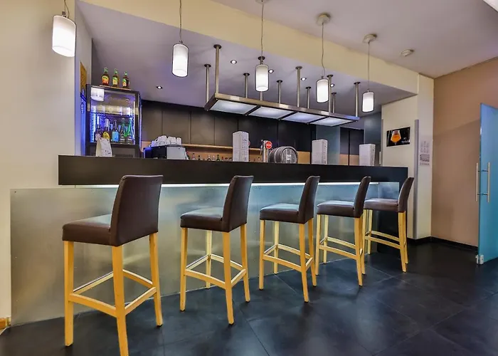 Hotel De La Couronne