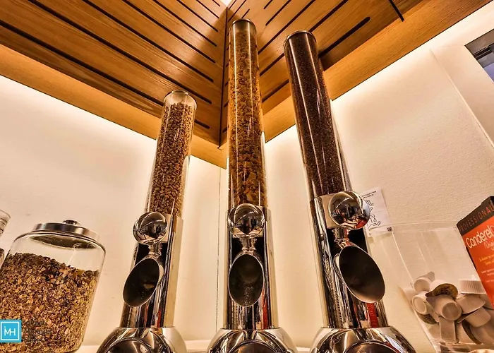 De La Couronne Hotel 3*