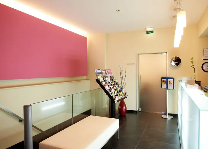 De La Couronne Hotel 3*