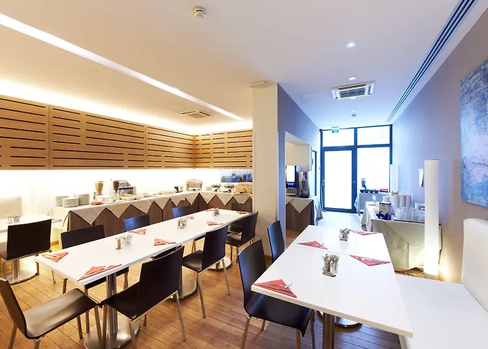 Hotel De La Couronne