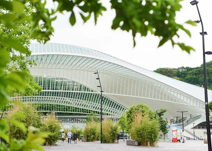 Hotel De La Couronne 3*