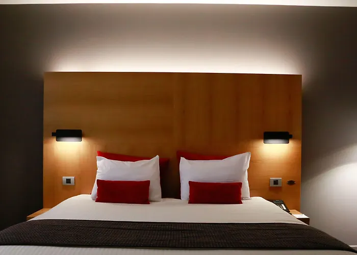 De La Couronne Hotel 3*